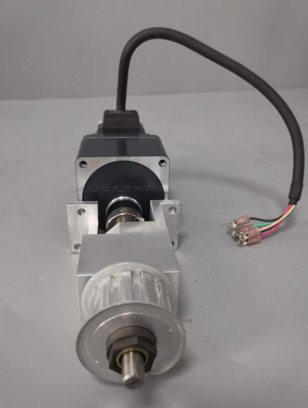 VEXTA PK564BW-T10 5-Phase Stepper Motor Used - Image 4