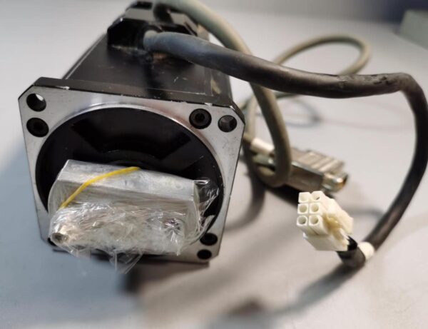 TRUST SE740-0400E04-BO-A02 Servo Motor LAM PN: 676-067735-002 Used - Image 2